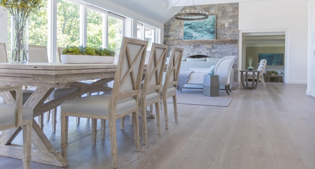 The 2 Most Popular Finishes For Your Hardwood Floor: Oil Finishes