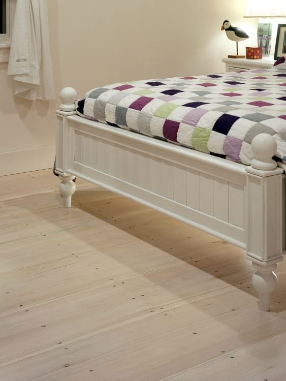eastern white pine floor in bedroom