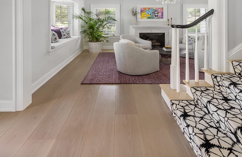Light Floor in Entry